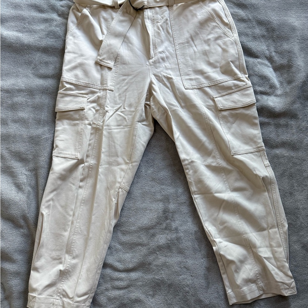 Banana Republic Women's Cream Cargo Pants